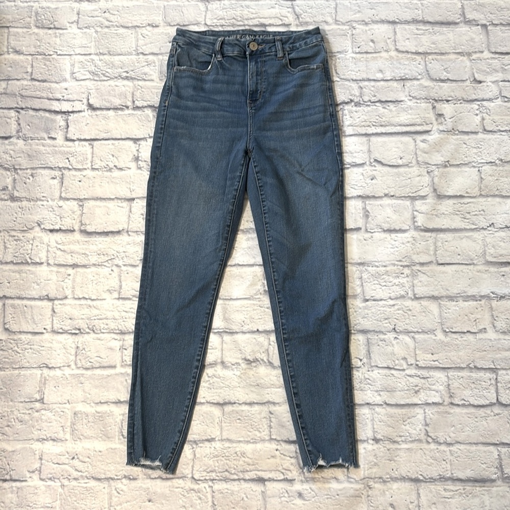 American Eagle Curvy Hi-Rise Jegging Raw Hem Medium Wash Blue Denim Jeans Size 8